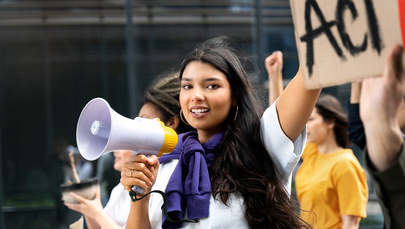 jovenes-activistas-tomando-accion